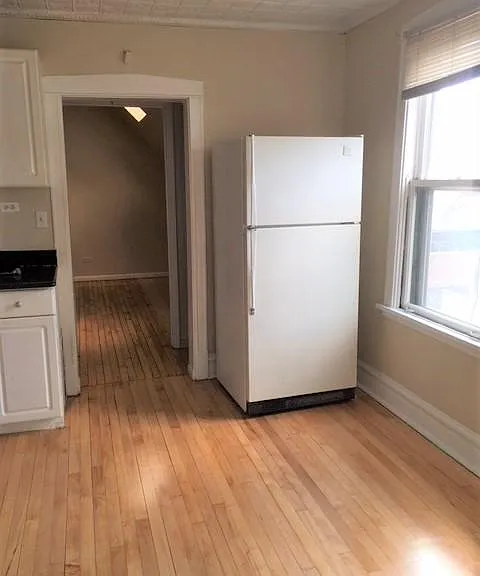 1911 W Eddy St #3 — Photo 8