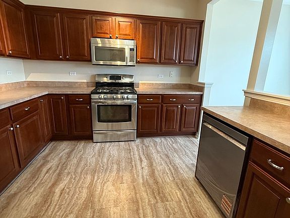 3rd image of 14042 Verbend Path