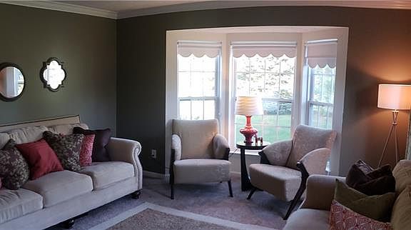3rd image of 4801 Shining Willow Blvd