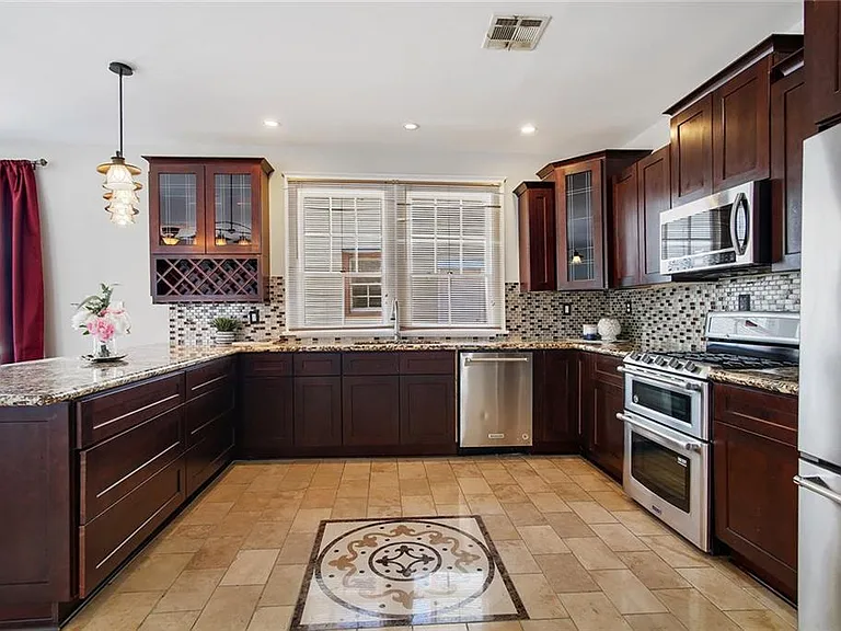 4309 Elba St — Photo 9