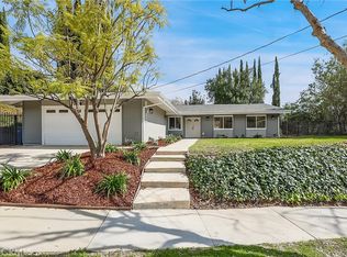 4050 Magna Carta Rd, Calabasas, CA 91302