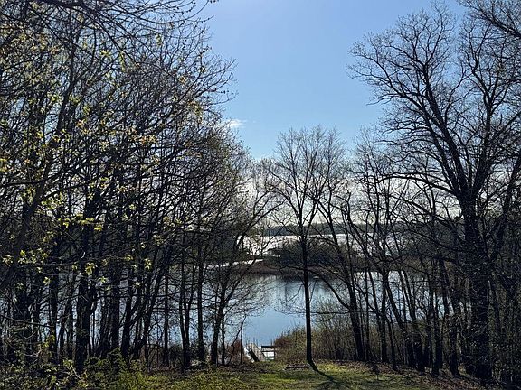 4th image of 51XX Waterbury Rd