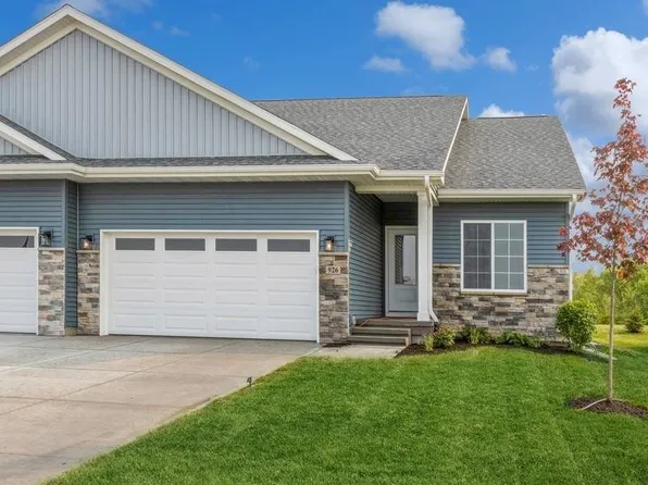 926 Oakland Trl, Solon, IA 52333