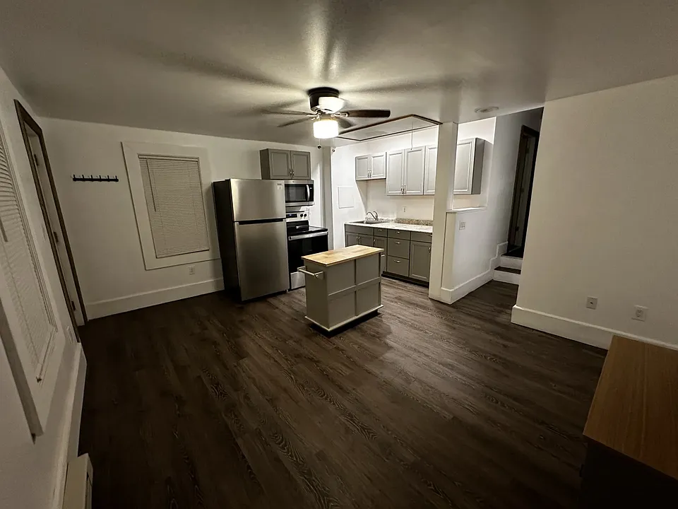 81 Main St #1