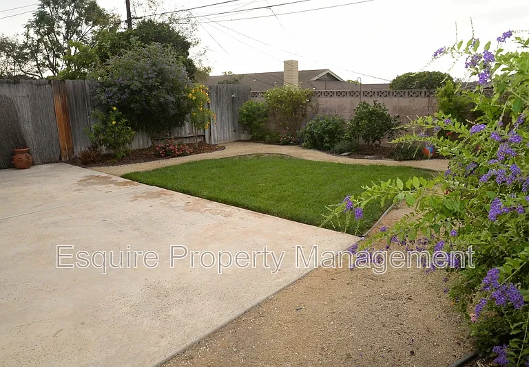 23 Lemon Dr #A — Photo 11