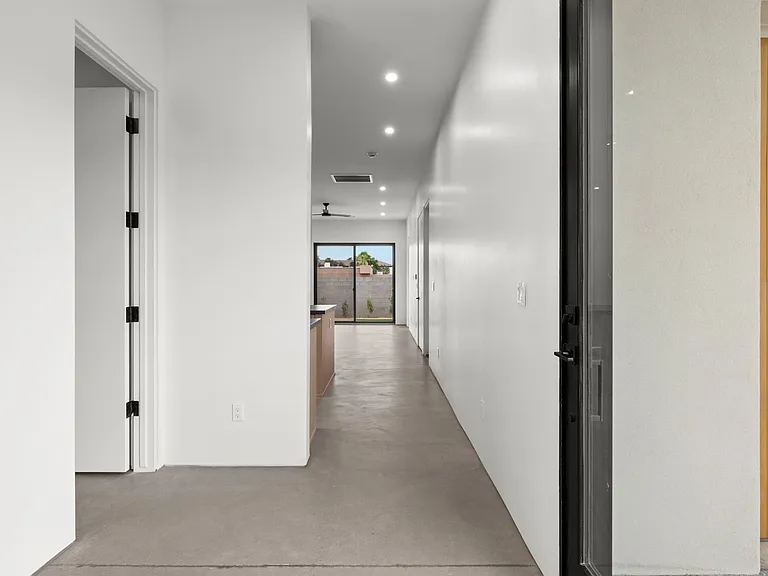 3601 E Coronado Rd #1 — Photo 5