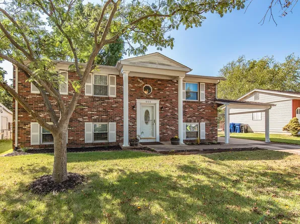 999 Tree Trails Ln, Fenton, MO 63026