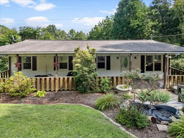 6586 Parrott Mountain Rd, Parrott, VA 24132