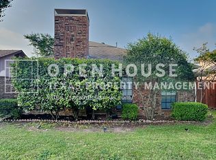 2512 Melissa Ln, Carrollton, TX 75006