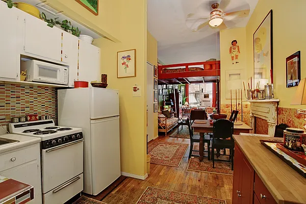 Sold by Corcoran | media 22