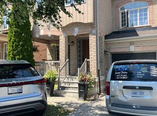 26 Bluewater Trl N, Vaughan, ON L6A 3G5