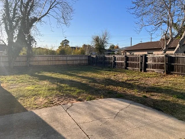 2 bed, $2,595 — Photo 3