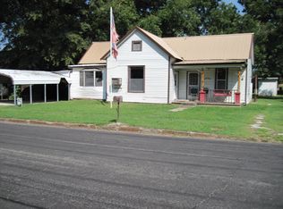 207 E Vine Ave, Sallisaw, OK 74955