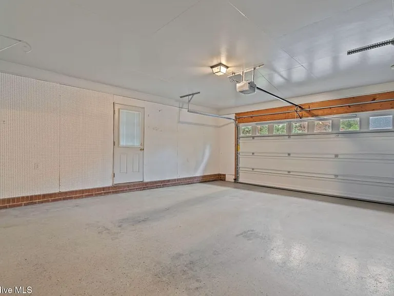 503 Scotland Ave — Photo 27