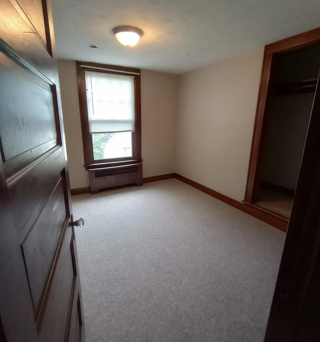 2 bed, $750 — Photo 4