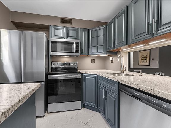 4th image of 3053 N Oakland Forest Drive #104