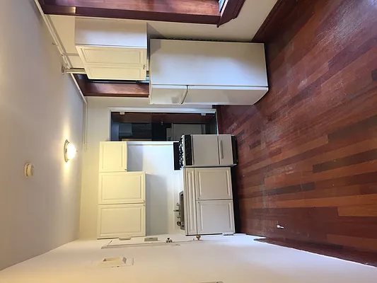 Rented by Point NYC | media 29