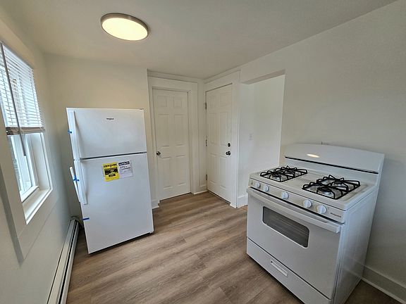 3rd image of 63 Stewart St #5