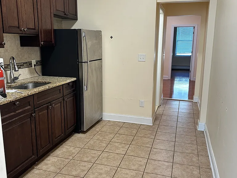 104 Fleet St #1L — Photo 3