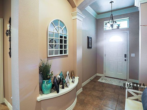 Entry way