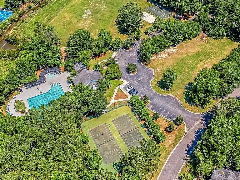 2055 Prospect Hill Dr — Photo 12
