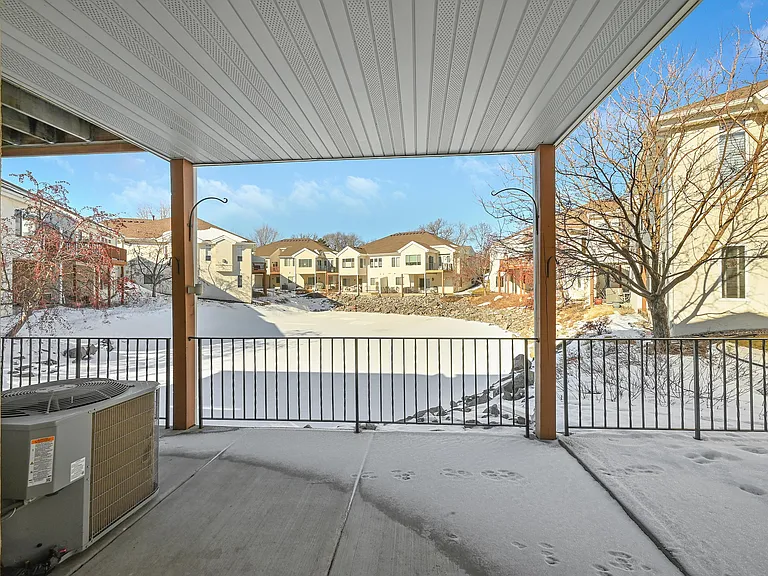 7950 Victoria Way — Photo 43