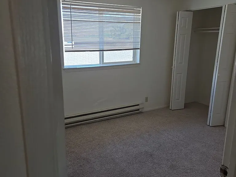 2049 SW 6th Ave — Photo 8
