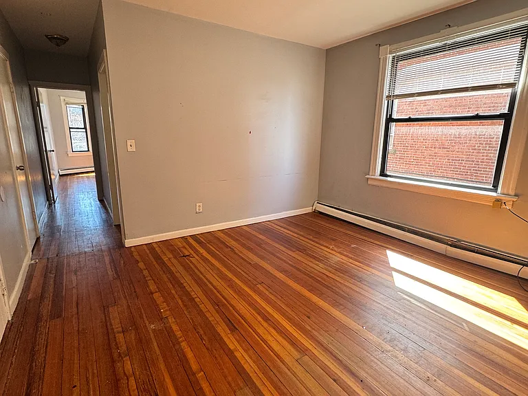 100 Preston St #2W — Photo 6