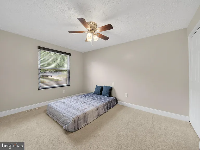 3806 Candlelight Ct — Photo 23