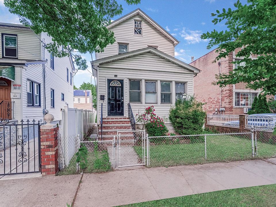 1st image of 10935 174th St