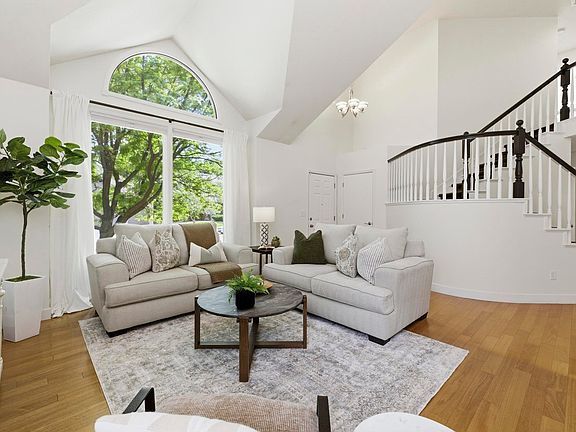 5th image of 2712 Blackstone Ct