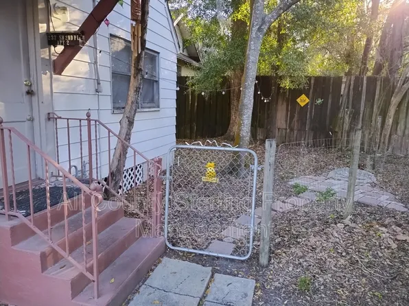 237 SW 2nd Pl #2, Gainesville, FL 32601