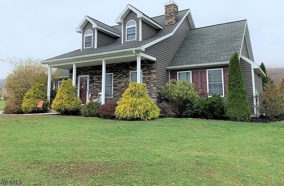 1st image of 142 Hawthorne Dr