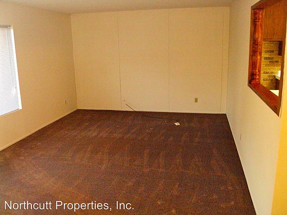 5th image of 8749 Hebrides Dr