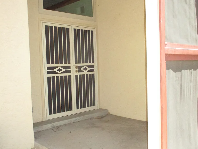 10409 Camino Del Oso NE — Photo 28
