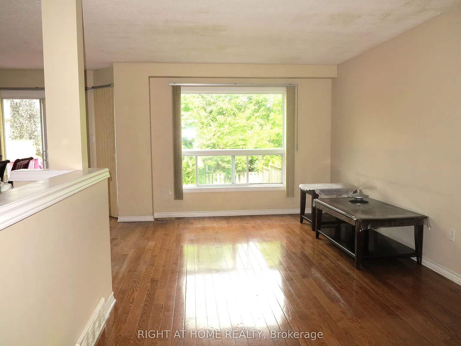 5 bed, $2,900 — Photo 3
