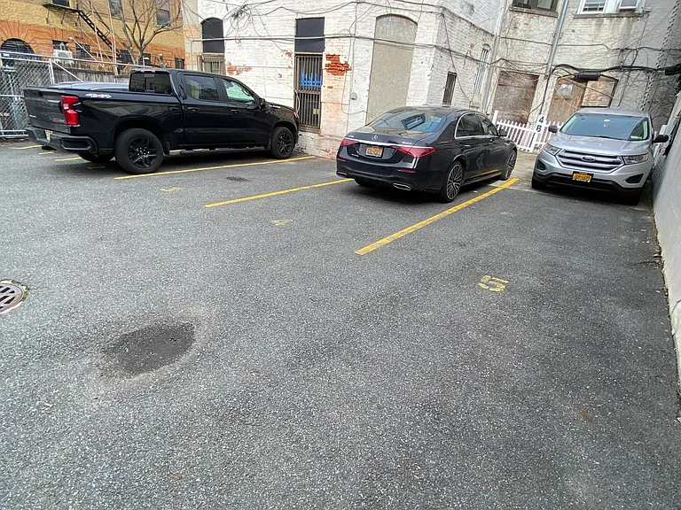 1818 Bath Ave #1 — Photo 8