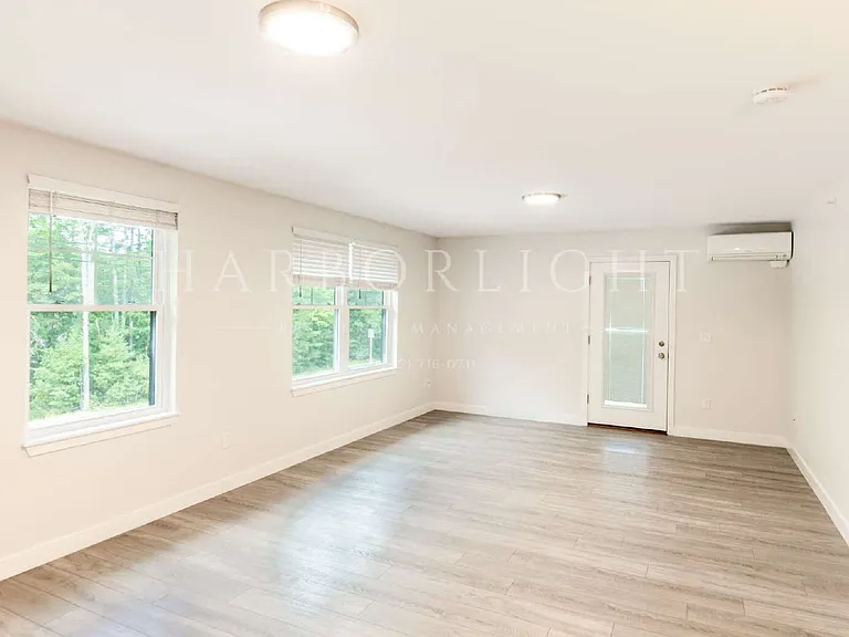 37 Mill Commons Dr #227 — Photo 6