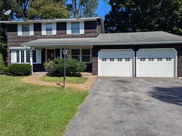 129 Shoreview Dr, Liverpool, NY 13090