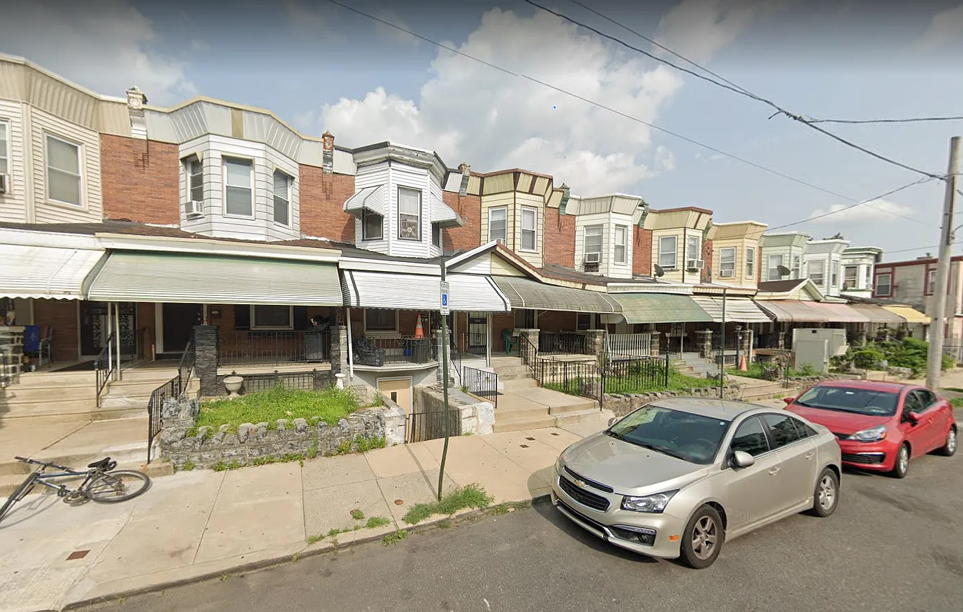 Frazier St N 1221 — Photo 1