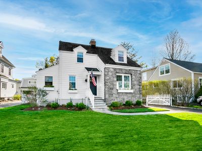 162 Eastlawn Street, Fairfield, CT, 06824