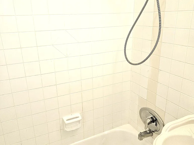 644 NE 16th Ave #1 — Photo 5