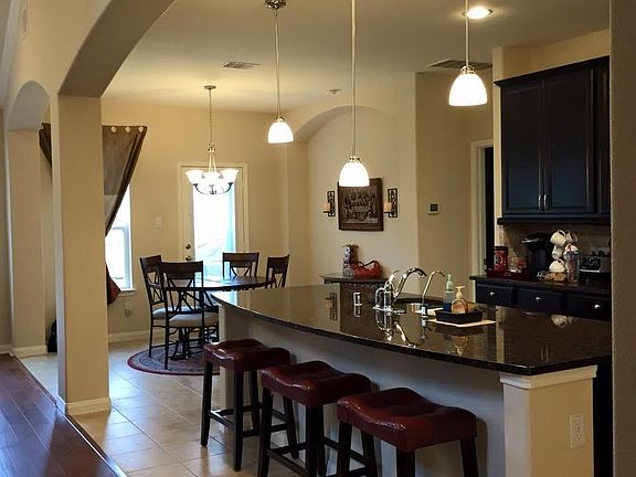 5th image of 19 Roma Ridge Dr