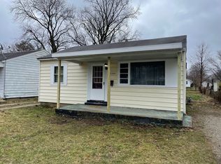 2344 E Keys Ave, Grandview, IL 62702