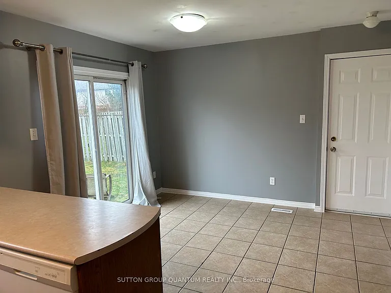987 Prosperity Ct — Photo 10