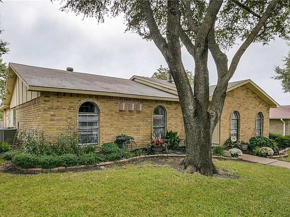 2nd image of 3518 Clover Meadow Dr