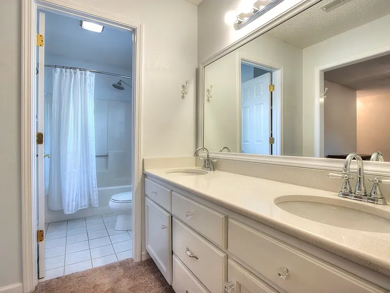 6435 Montpelier Ln — Photo 31