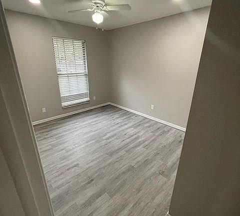 2nd image of 10931 Dover Cove Ln