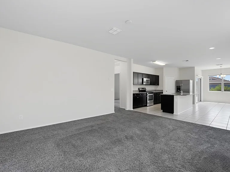 30915 W Amelia Ave — Photo 5