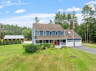 41 Lake St, Dunstable, MA 01827
